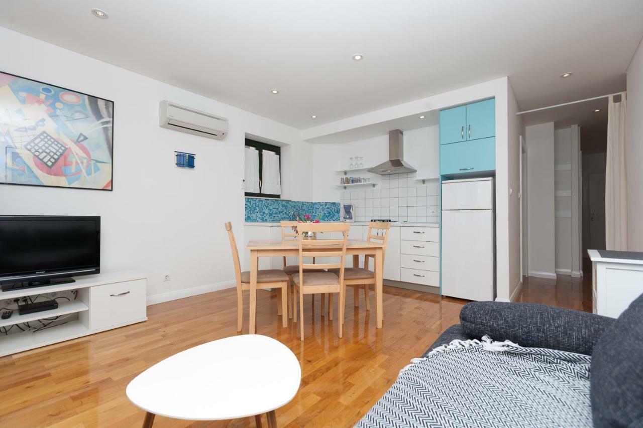 Apartment Cinthija 比比涅 外观 照片